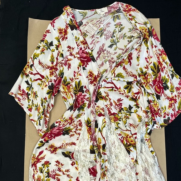 Lightweight jacket Kimono boho floral pattern with lace inserts - Picture 4 of 7